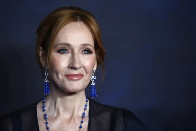 Kim jest autor książki Harrego Pottera? Poznaj J.K. Rowling Kim jest autor książki Harrego Pottera? Poznaj J.K. Rowling