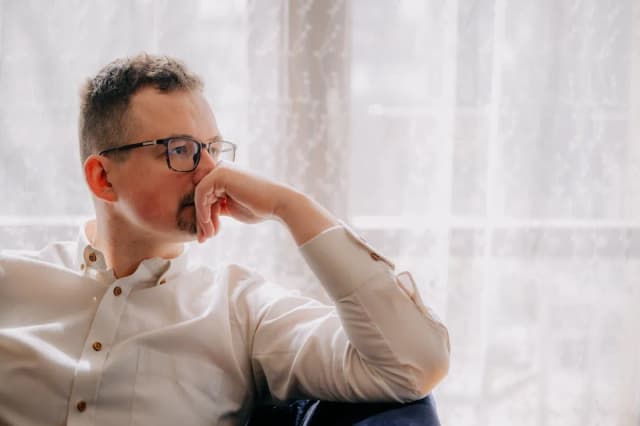 Kogo szukam? Cytaty o prawdziwych relacjach i emocjonalnej głębi Kogo szukam? Cytaty o prawdziwych relacjach i emocjonalnej głębi